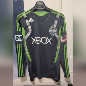 Seattle Sounders FC 2011 long sleeve away jersey Size Small